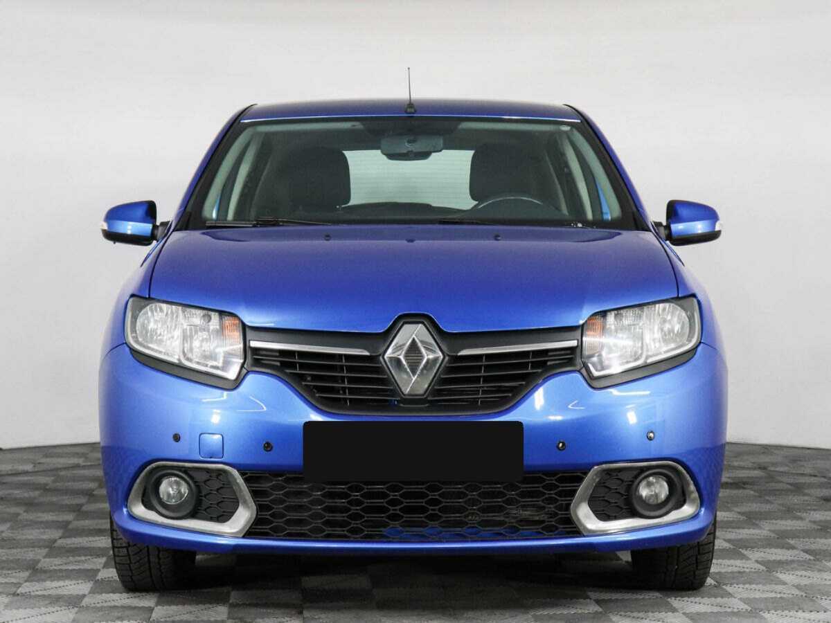 Renault Sandero с пробегом — 2016 год. Фото: #1