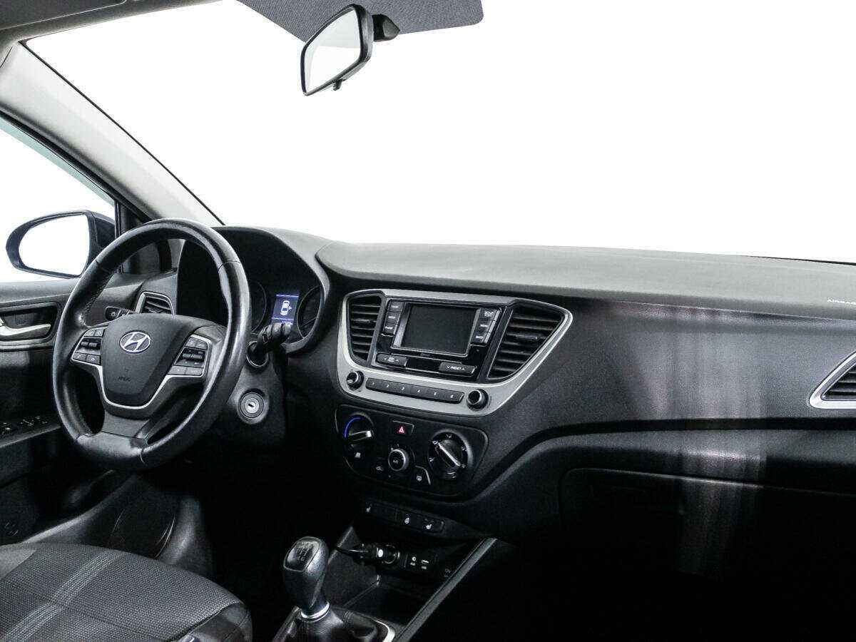 Hyundai Solaris с пробегом — 2017 год. Фото: #8