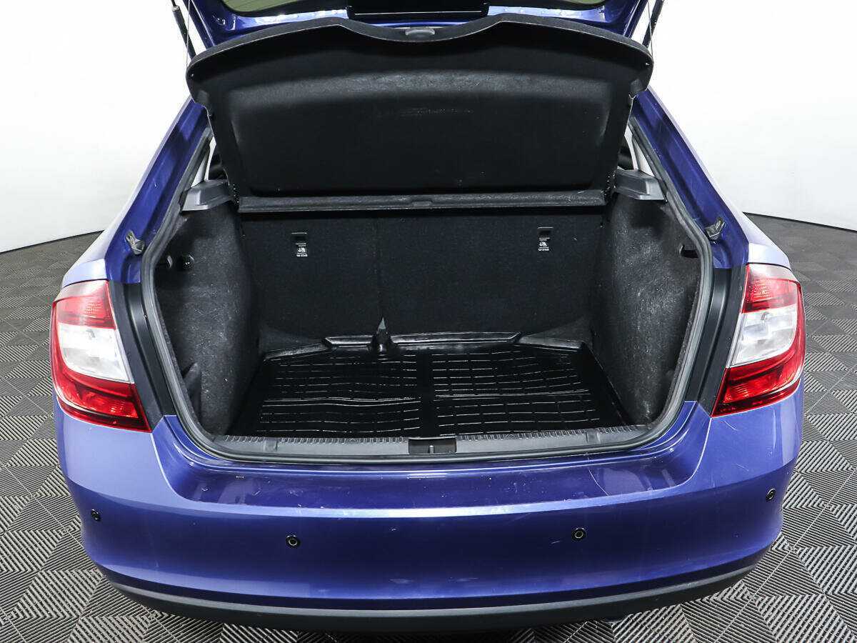 Skoda Rapid с пробегом — 2017 год. Фото: #2