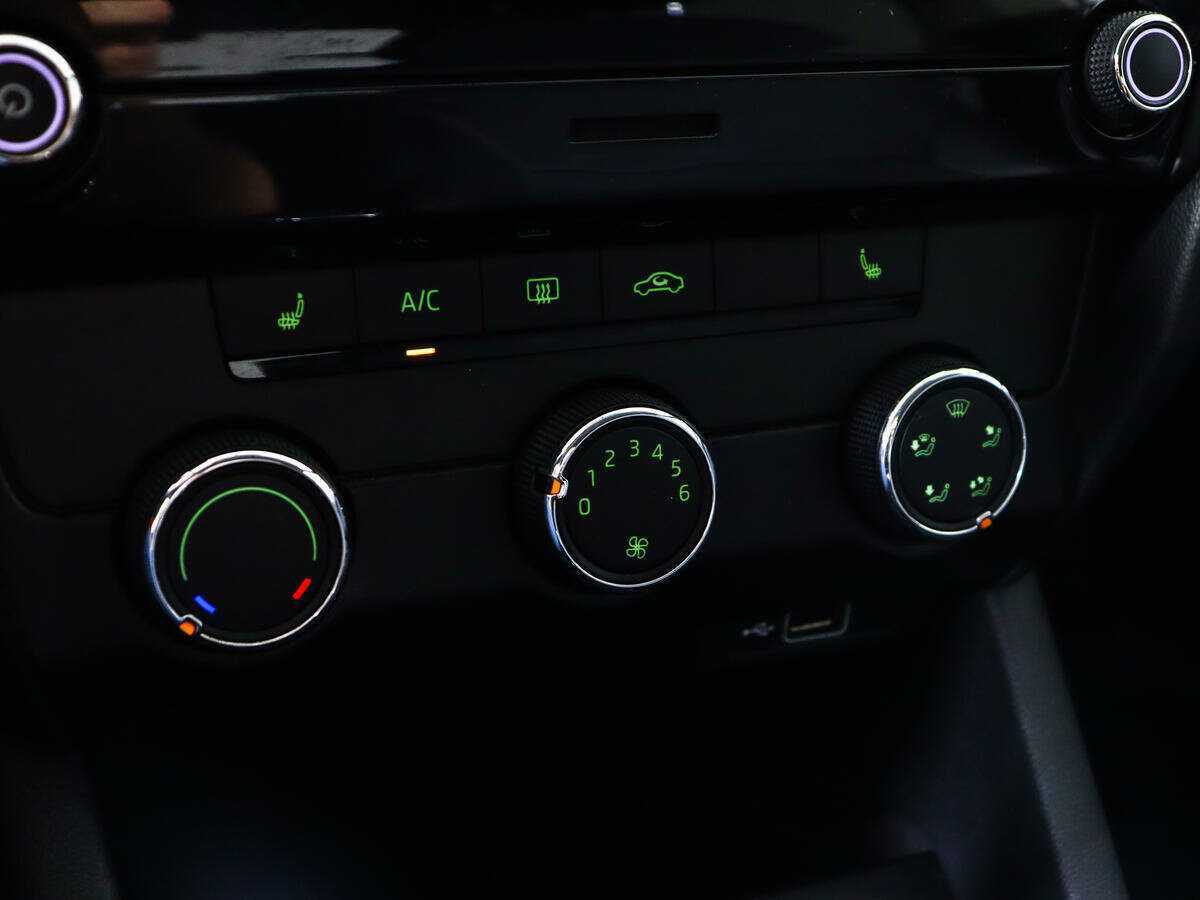 Купить Шкода Октавия, 2019, 384 693 км.. Фото: #11