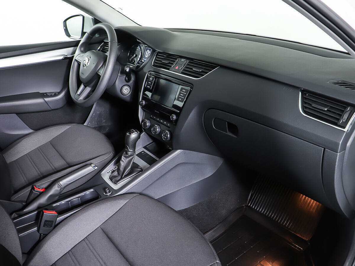 Skoda Octavia с пробегом — 2018 год. Фото: #8