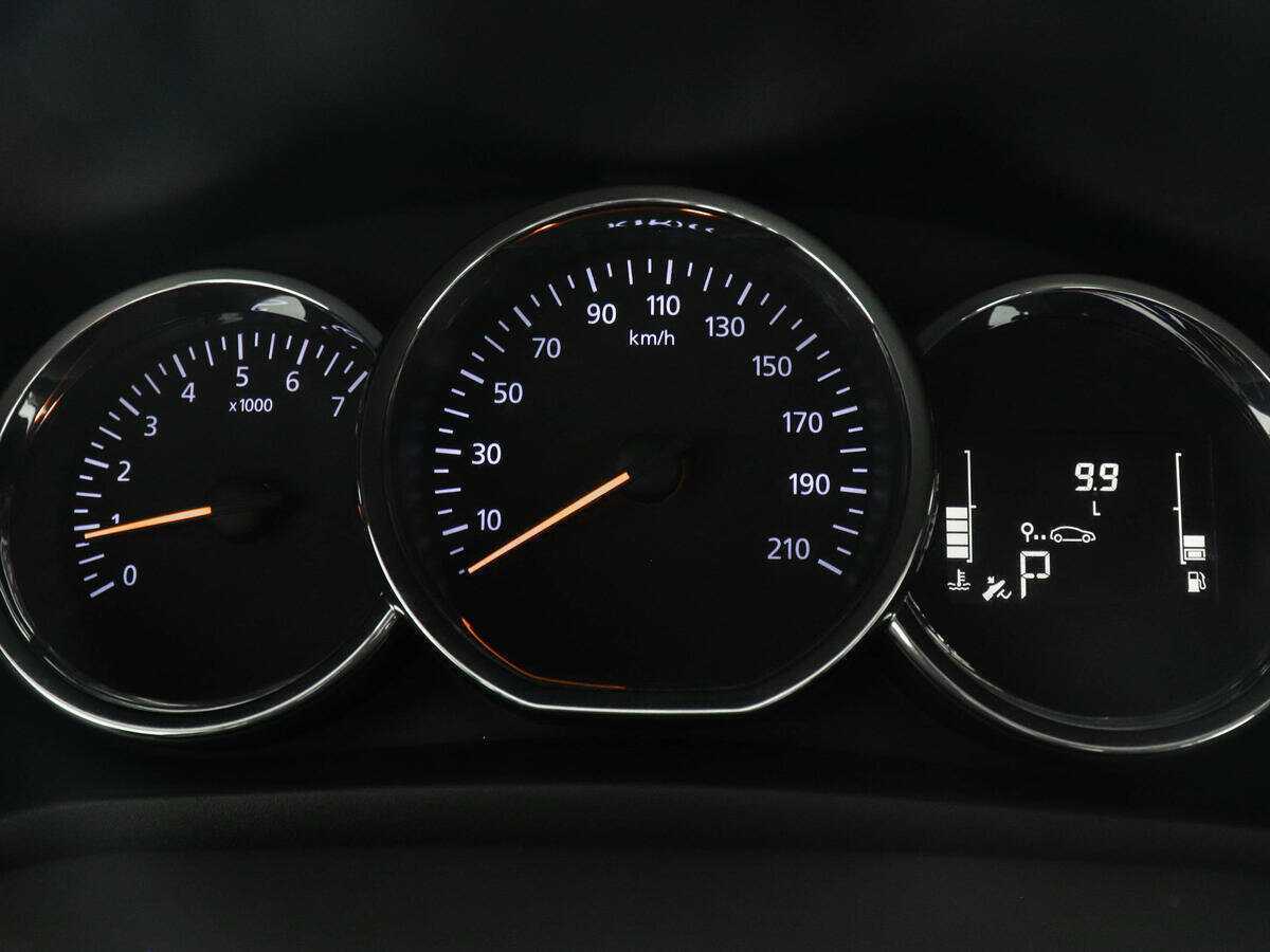 Renault Logan с пробегом — 2019 год. Фото: #10