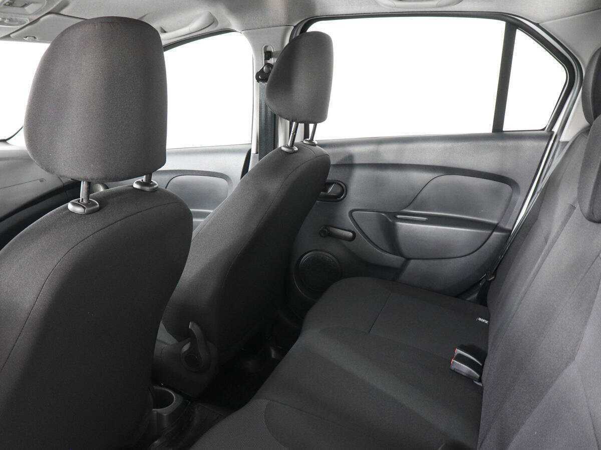 Renault Logan с пробегом — 2019 год. Фото: #11