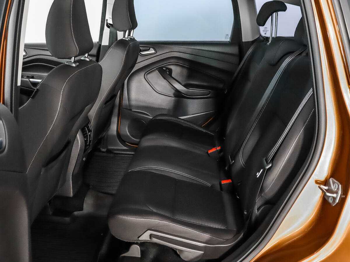 Ford Kuga с пробегом — 2017 год. Фото: #10