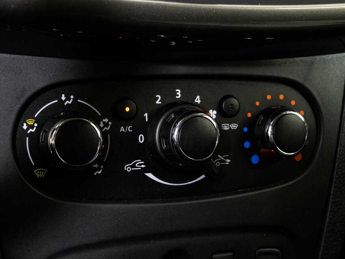 Renault Logan с пробегом — 2019 год. Фото: #13