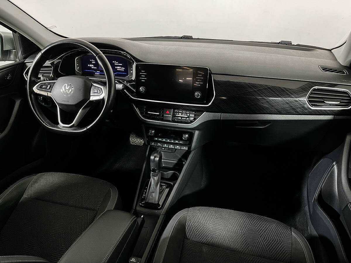 Volkswagen Polo с пробегом — 2020 год. Фото: #6