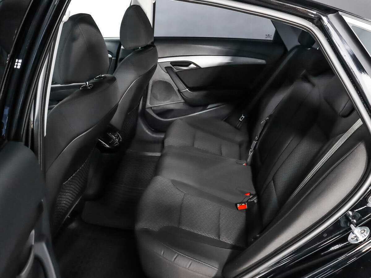 Hyundai i40 с пробегом — 2016 год. Фото: #9