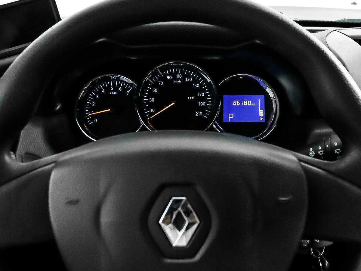 Renault Duster с пробегом — 2017 год. Фото: #15