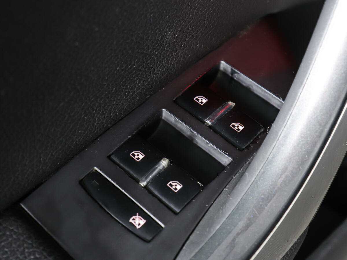 Opel Astra с пробегом — 2013 год. Фото: #13