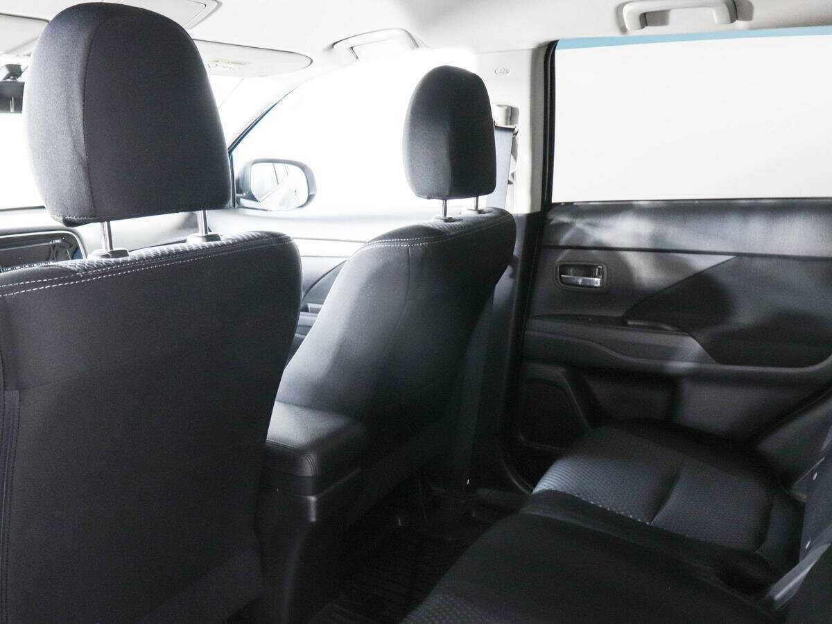 Купить Митсубиши Оутлэндер, 2016, 106 794 км.. Фото: #11