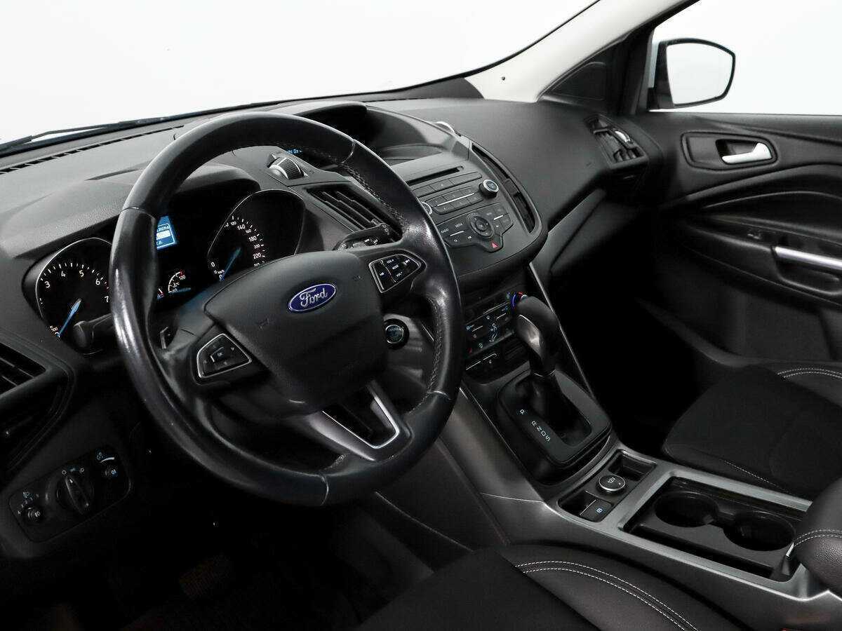 Ford Kuga с пробегом — 2018 год. Фото: #8