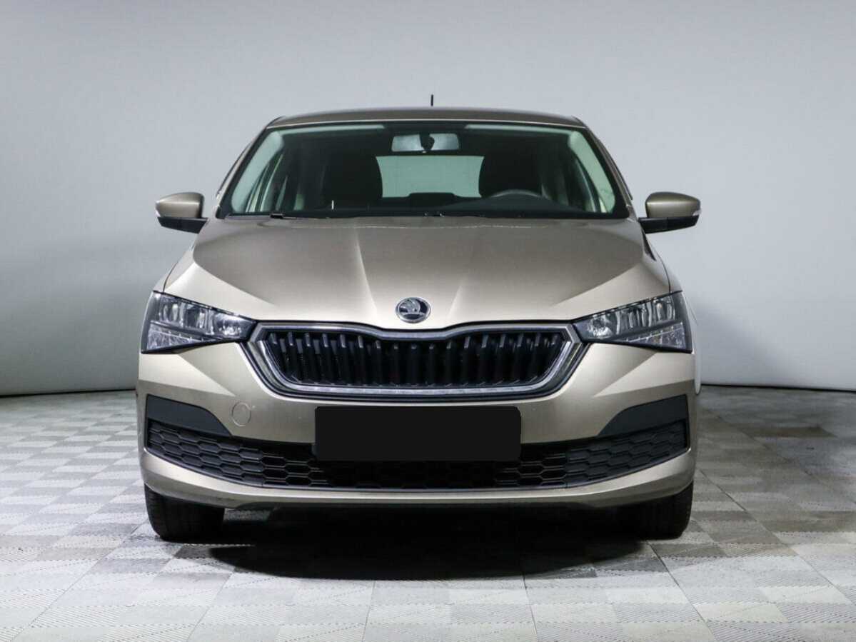 Skoda Rapid с пробегом — 2021 год. Фото: #1