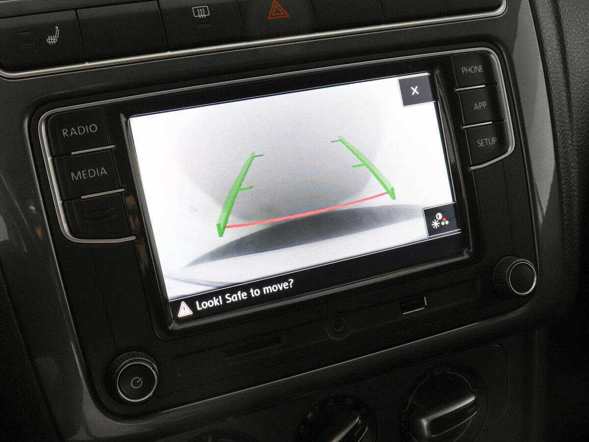 Volkswagen Polo с пробегом — 2019 год. Фото: #12