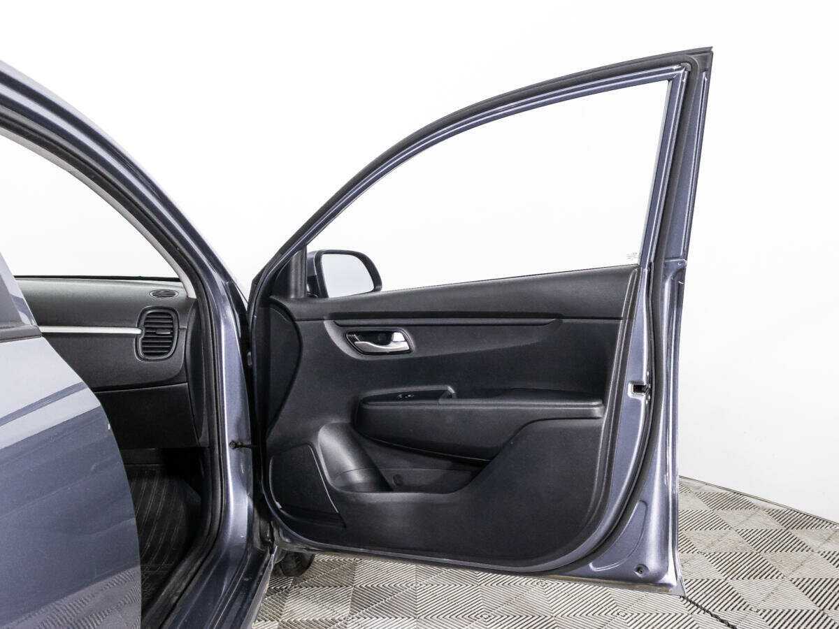 Kia Rio с пробегом — 2019 год. Фото: #25
