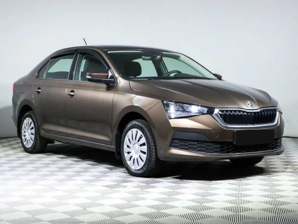 Skoda Rapid с пробегом — 2021 год. Фото: #2