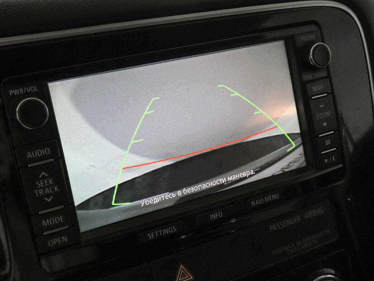 Mitsubishi Outlander с пробегом — 2014 год. Фото: #12