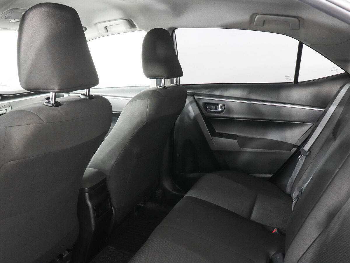 Toyota Corolla с пробегом — 2014 год. Фото: #11