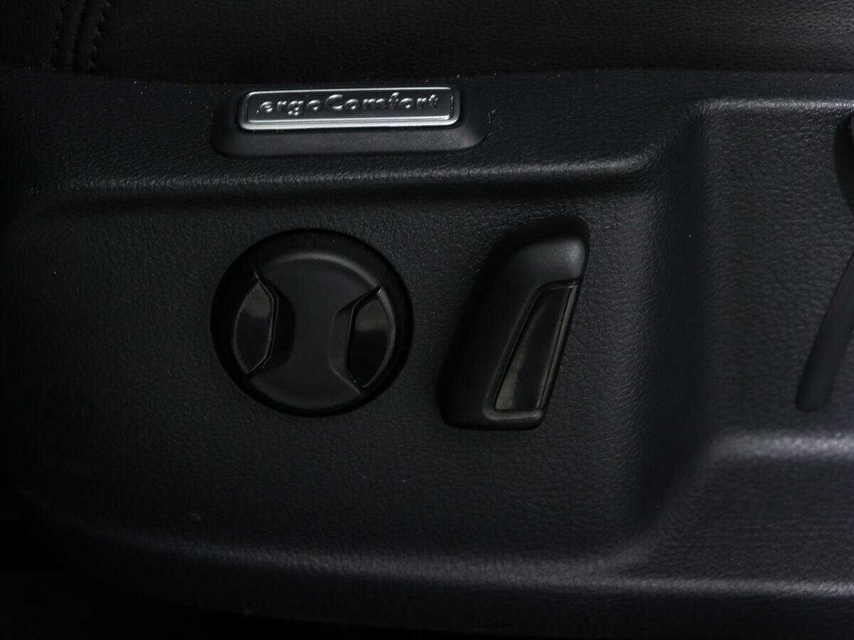 Volkswagen Passat с пробегом — 2017 год. Фото: #16