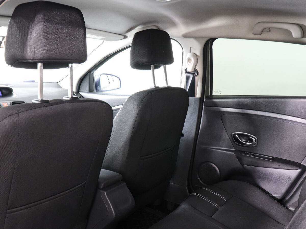 Renault Megane с пробегом — 2015 год. Фото: #7