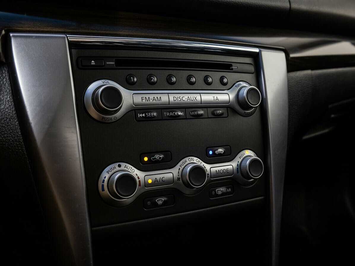 Nissan Teana с пробегом — 2013 год. Фото: #13