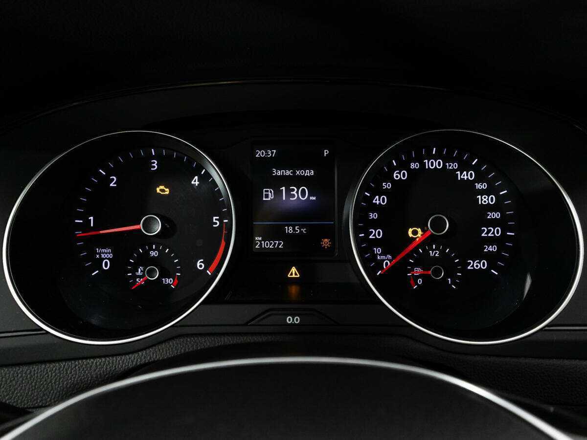 Volkswagen Passat с пробегом — 2017 год. Фото: #11