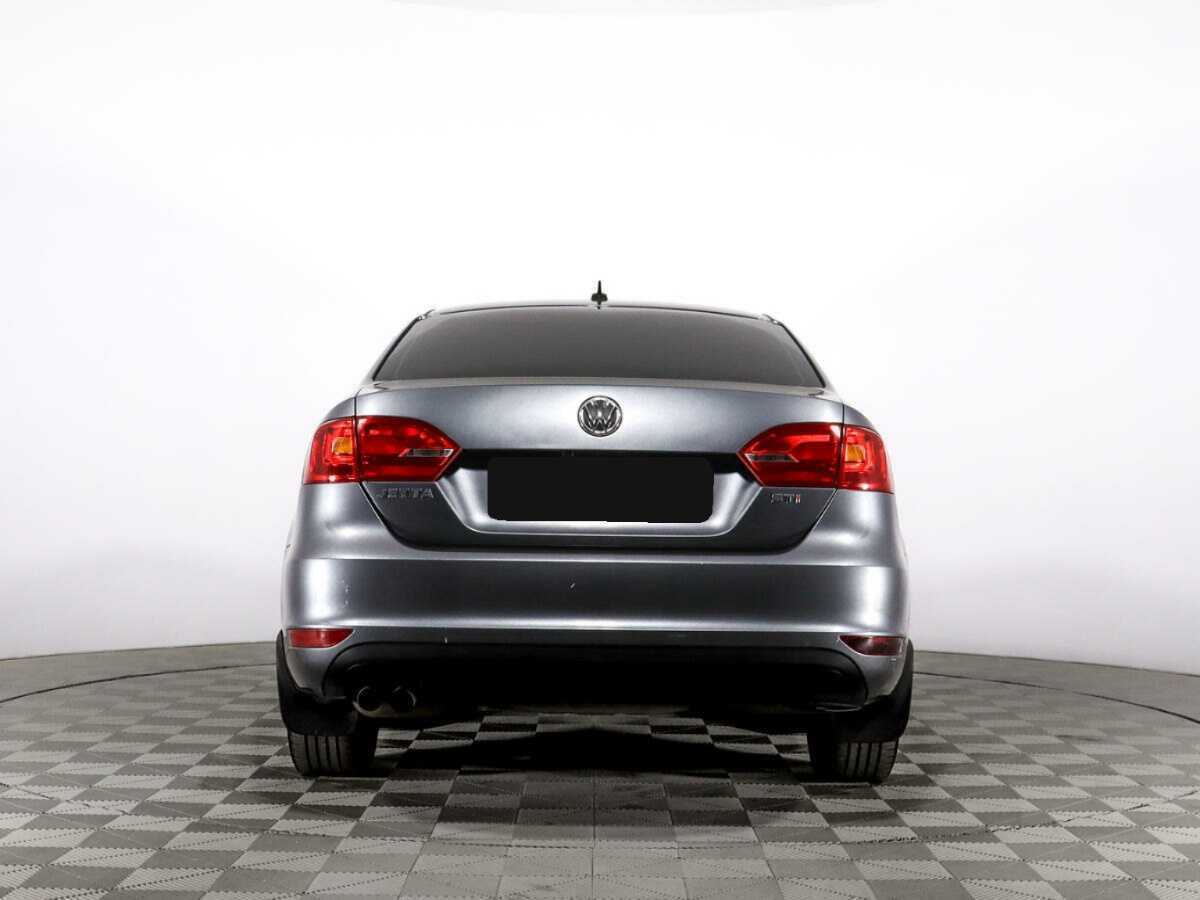 Volkswagen Jetta с пробегом — 2012 год. Фото: #5