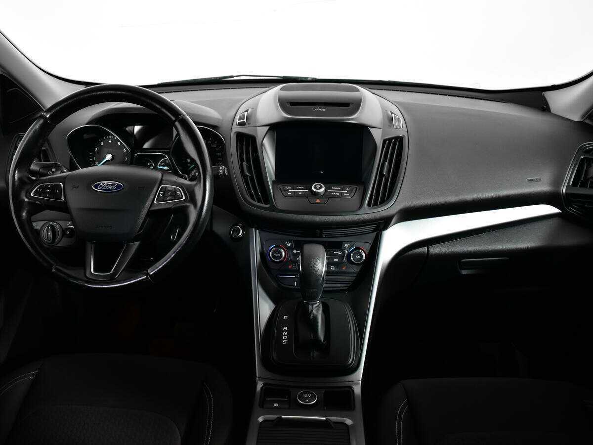 Ford Kuga с пробегом — 2018 год. Фото: #11