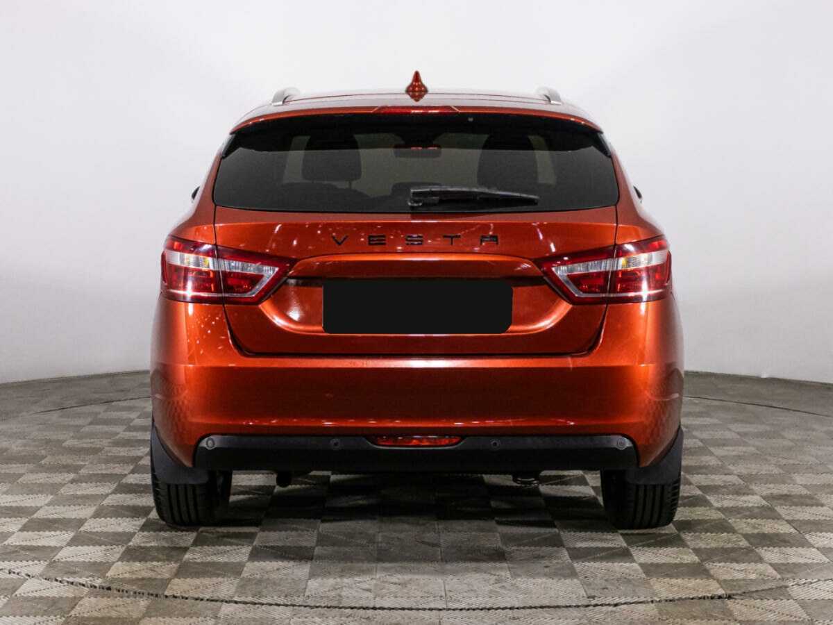 Lada (ВАЗ) Vesta с пробегом — 2018 год. Фото: #5