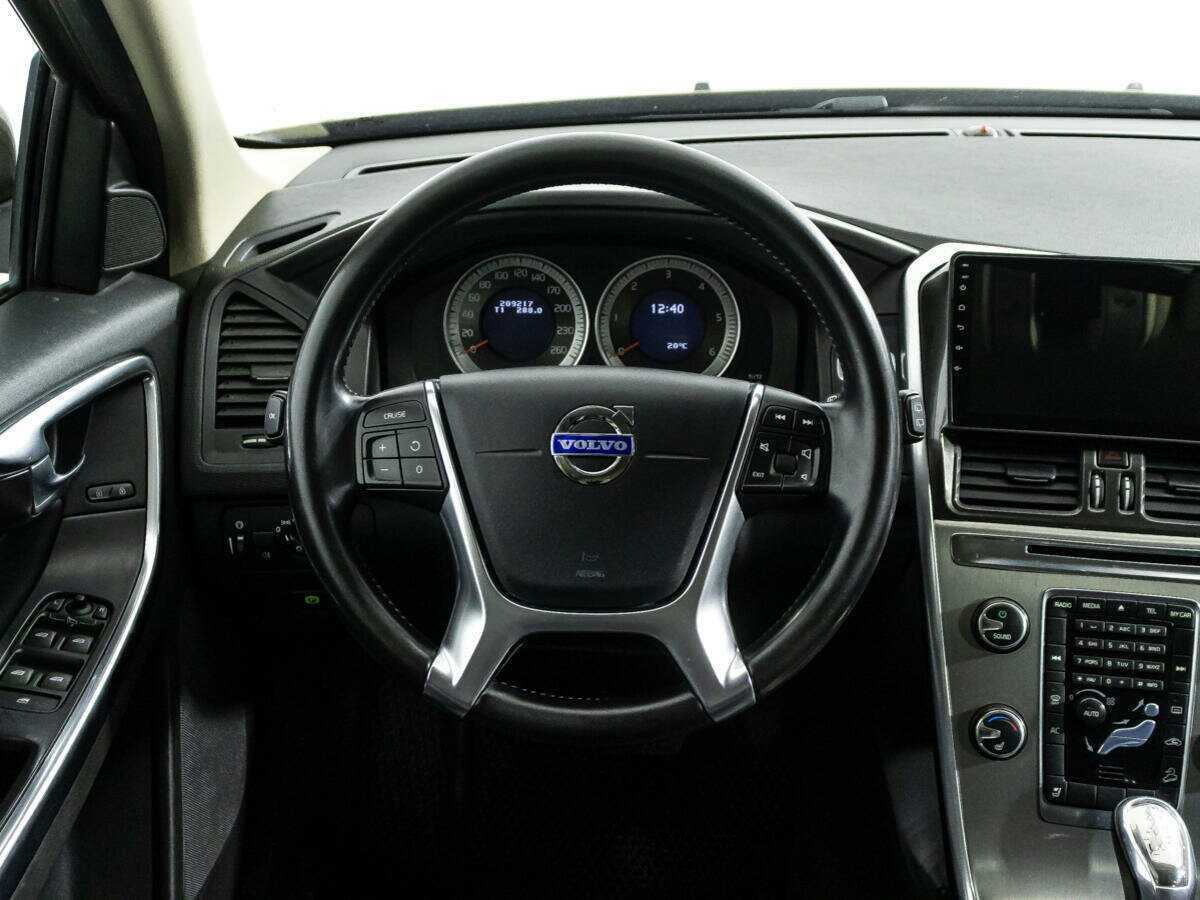 Volvo XC60 с пробегом — 2012 год. Фото: #19