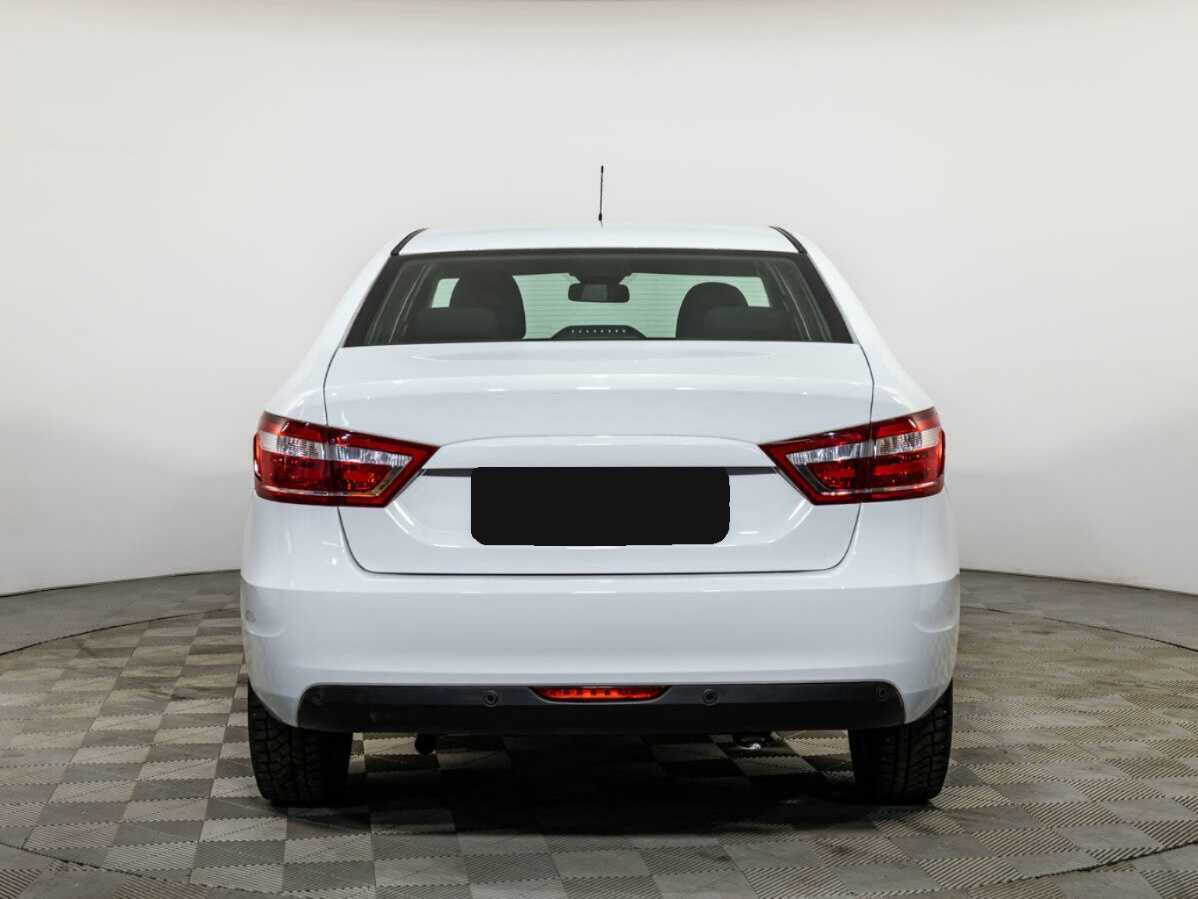 Lada (ВАЗ) Vesta с пробегом — 2022 год. Фото: #4