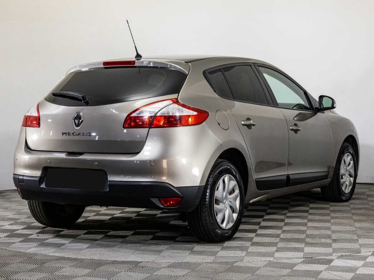 Renault Megane с пробегом — 2012 год. Фото: #4