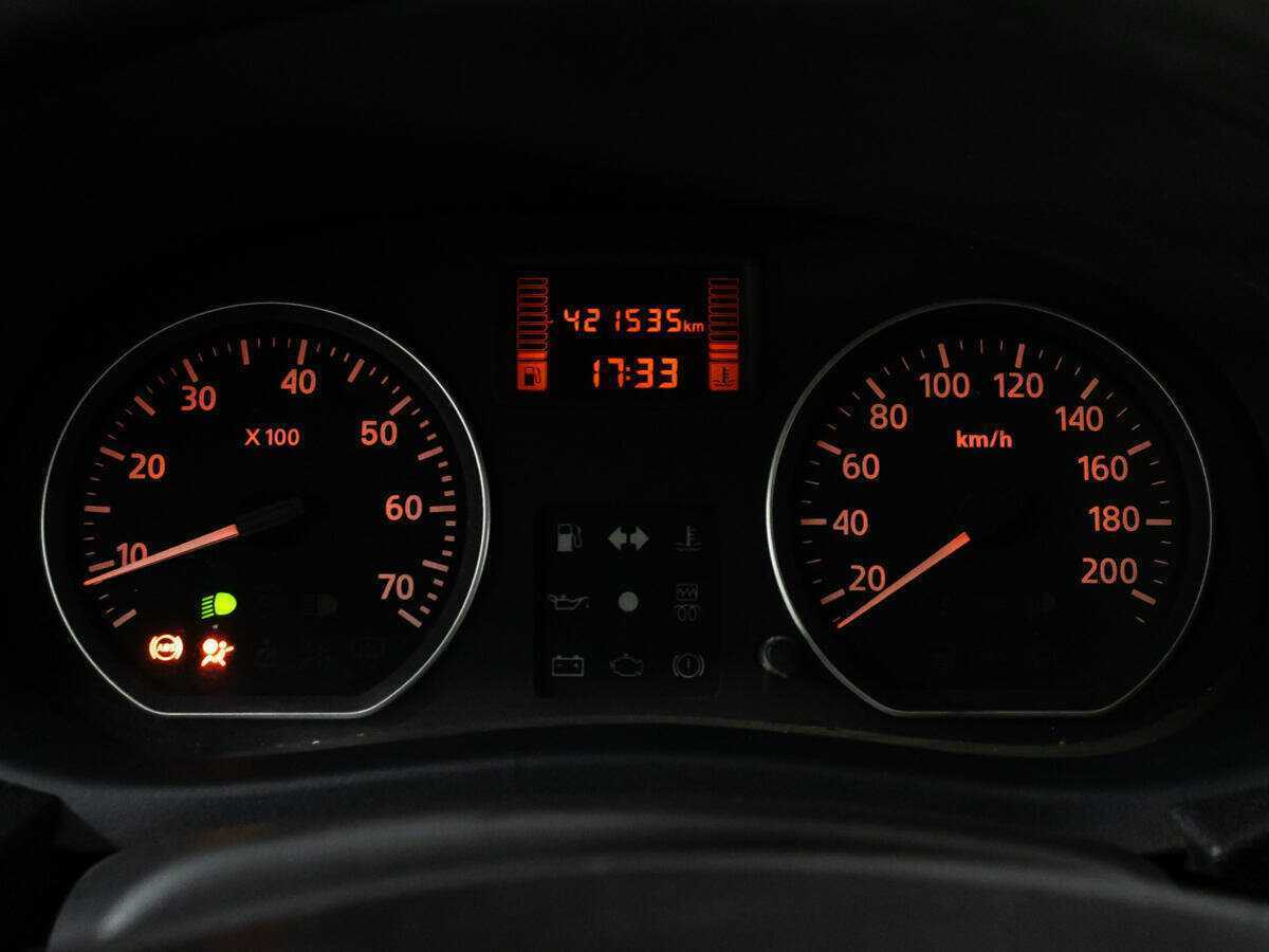 Nissan Almera с пробегом — 2014 год. Фото: #11