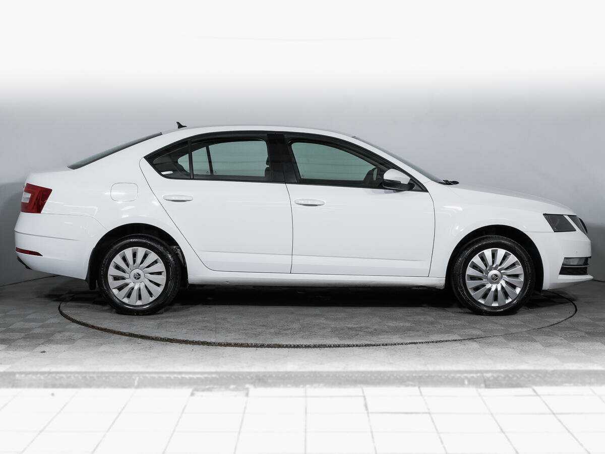 Skoda Octavia с пробегом — 2019 год. Фото: #3
