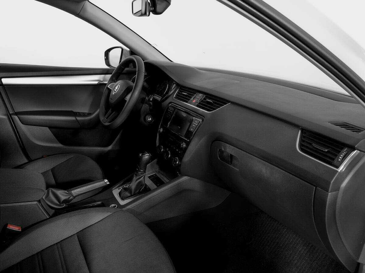 Skoda Octavia с пробегом — 2019 год. Фото: #8