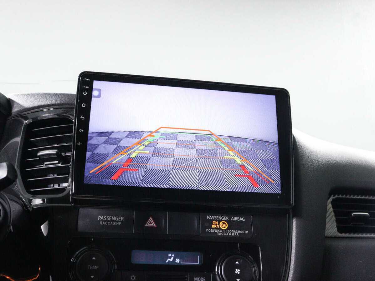 Mitsubishi Outlander с пробегом — 2013 год. Фото: #13