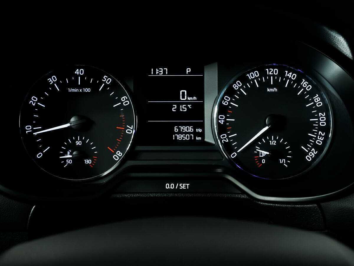 Купить Шкода Октавия, 2014, 178 506 км.. Фото: #9