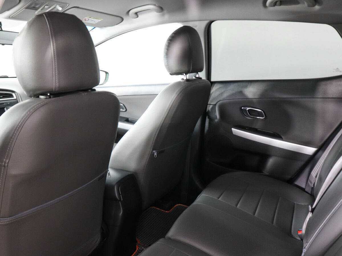 Kia Ceed с пробегом — 2016 год. Фото: #9