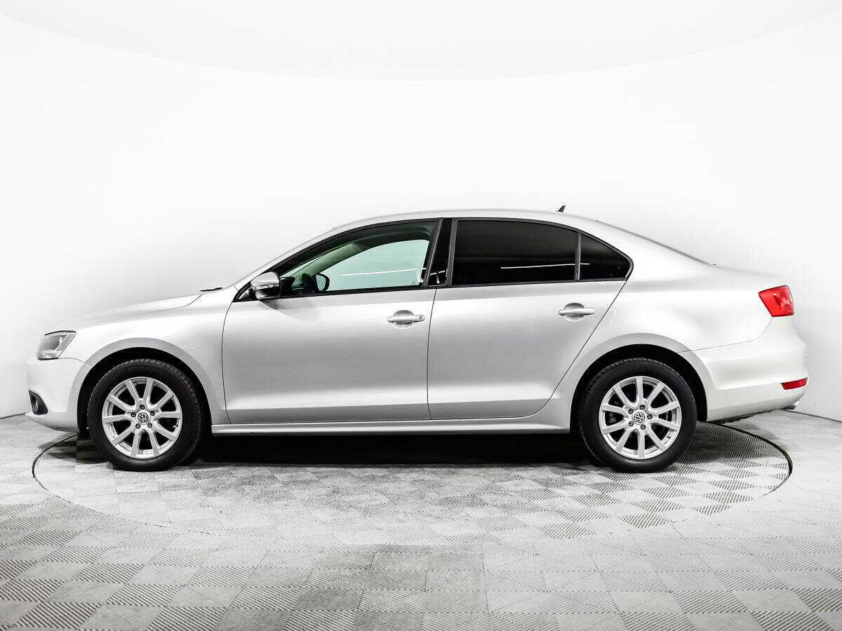 Volkswagen Jetta с пробегом — 2014 год. Фото: #7