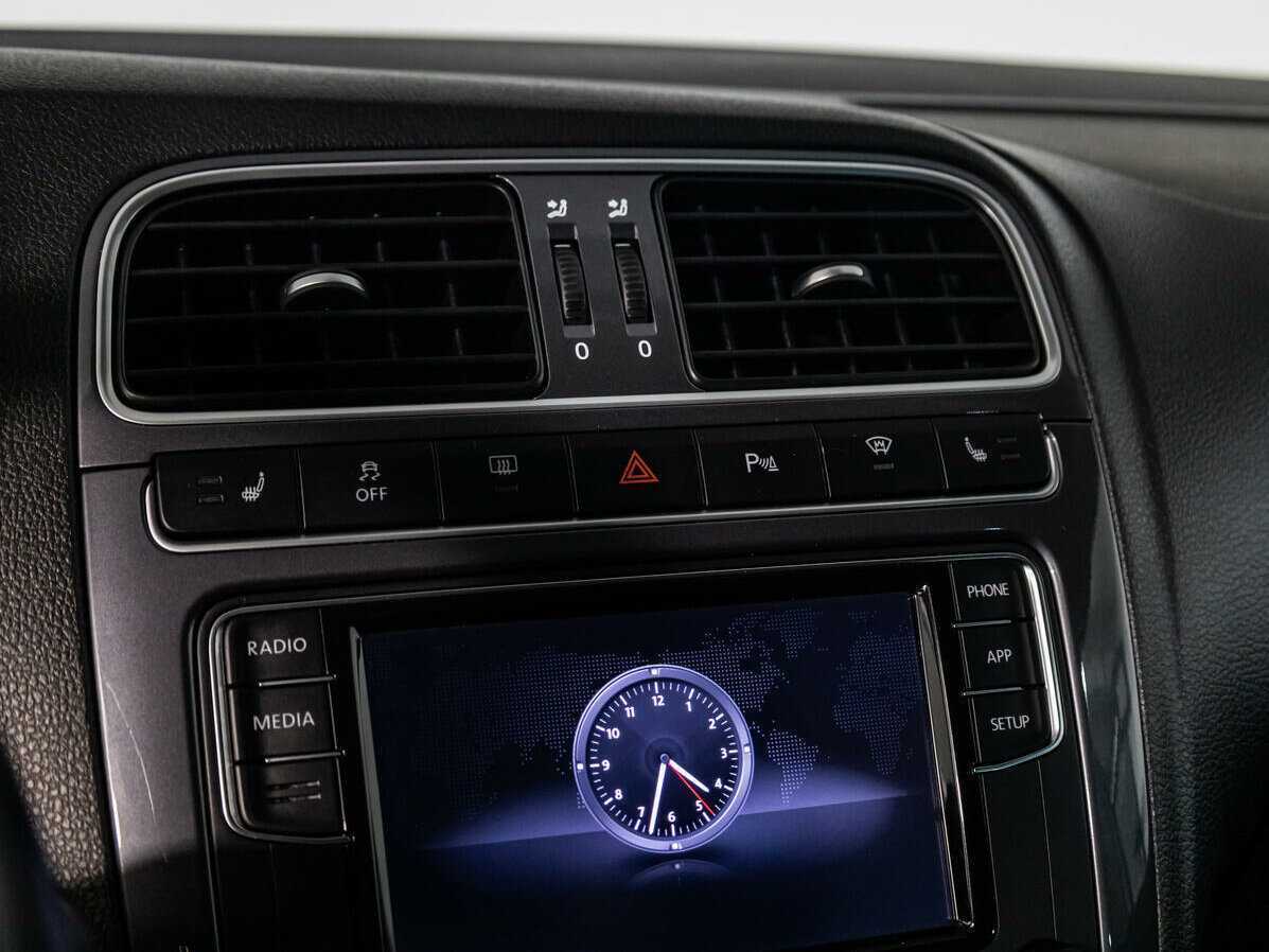 Volkswagen Polo с пробегом — 2018 год. Фото: #15