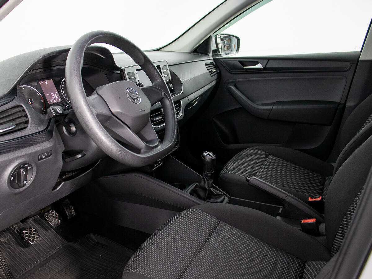 Volkswagen Polo с пробегом — 2020 год. Фото: #9