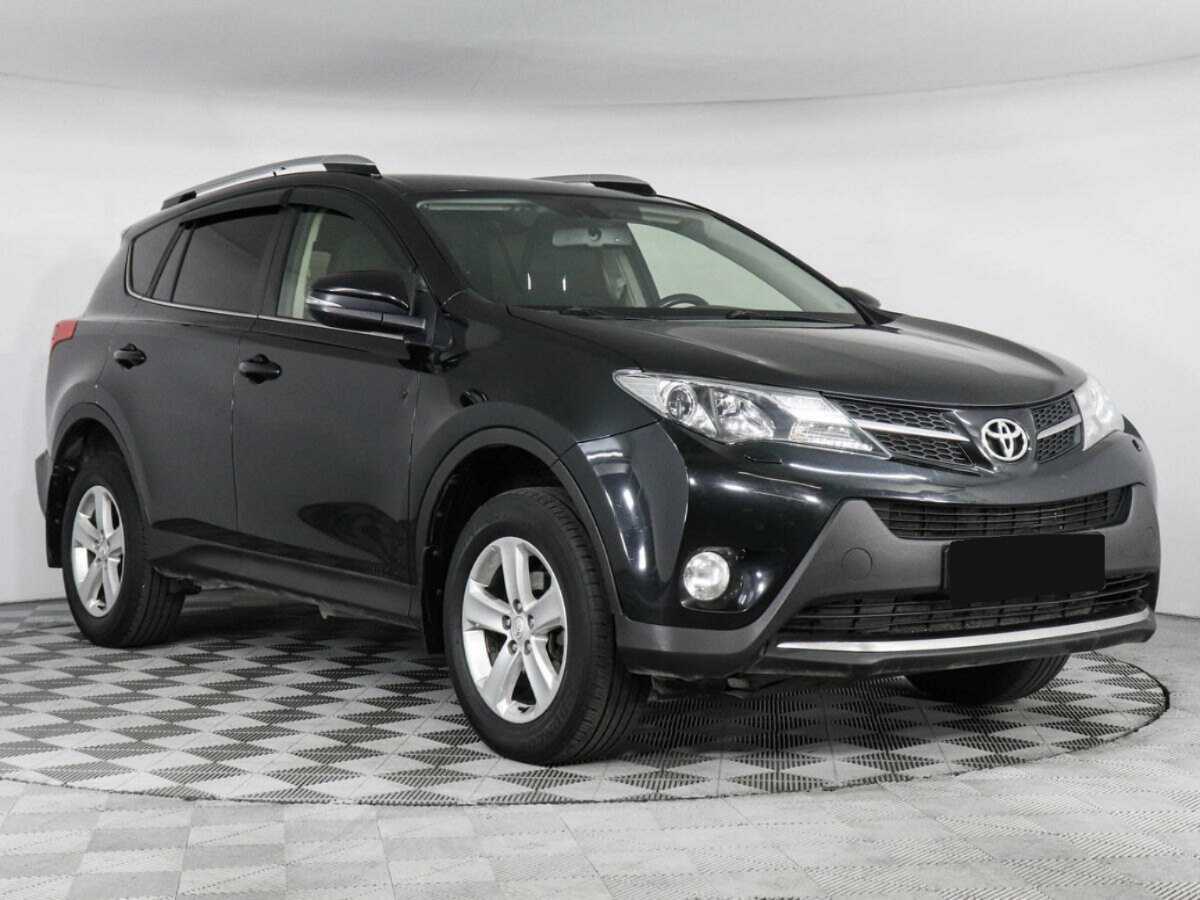 Toyota RAV4 с пробегом — 2014 год. Фото: #2