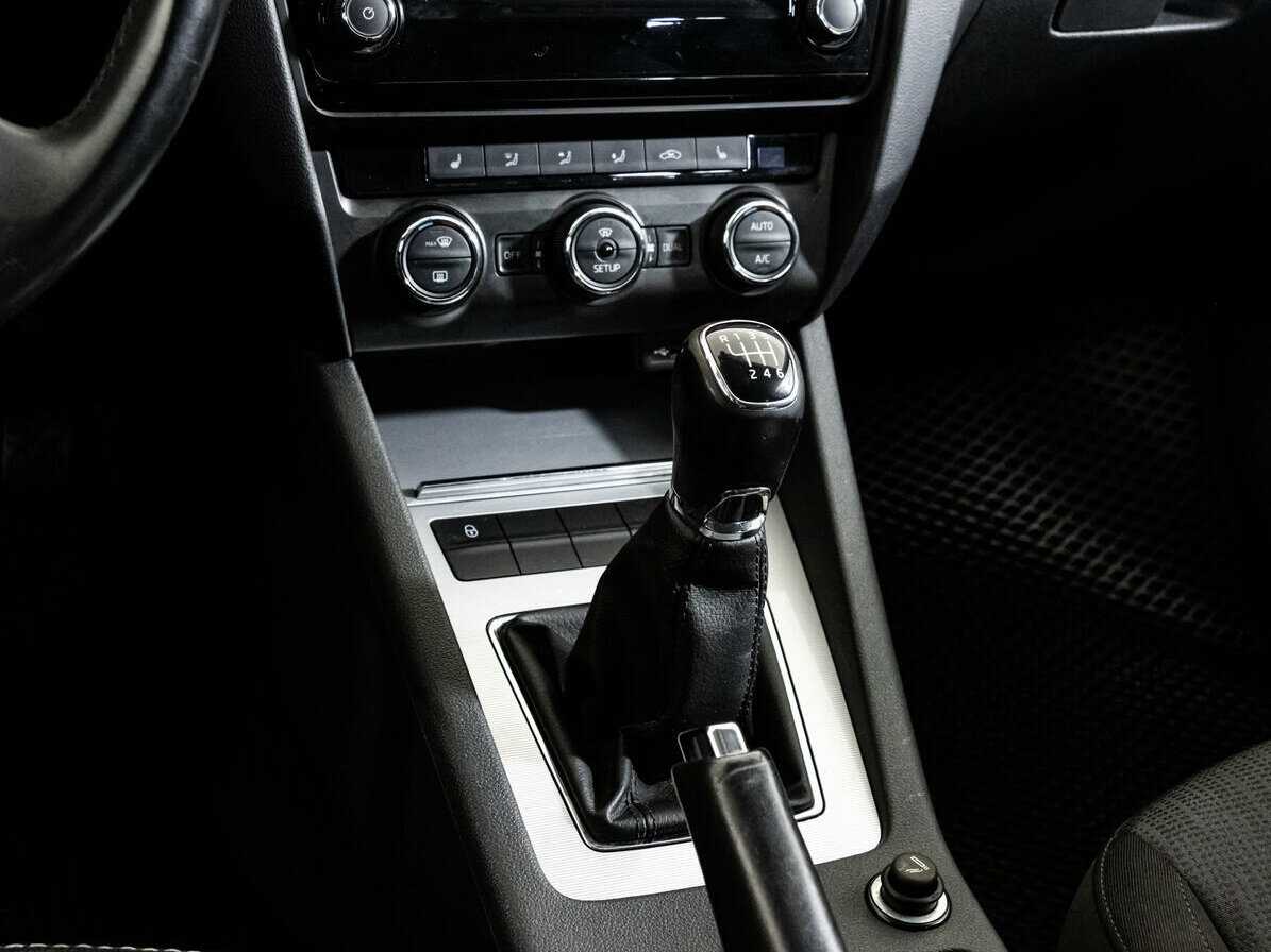 Купить Шкода Октавия, 2015, 226 050 км.. Фото: #10