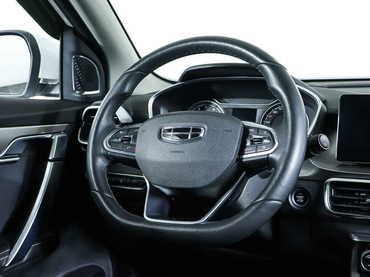 Geely Coolray с пробегом — 2021 год. Фото: #13