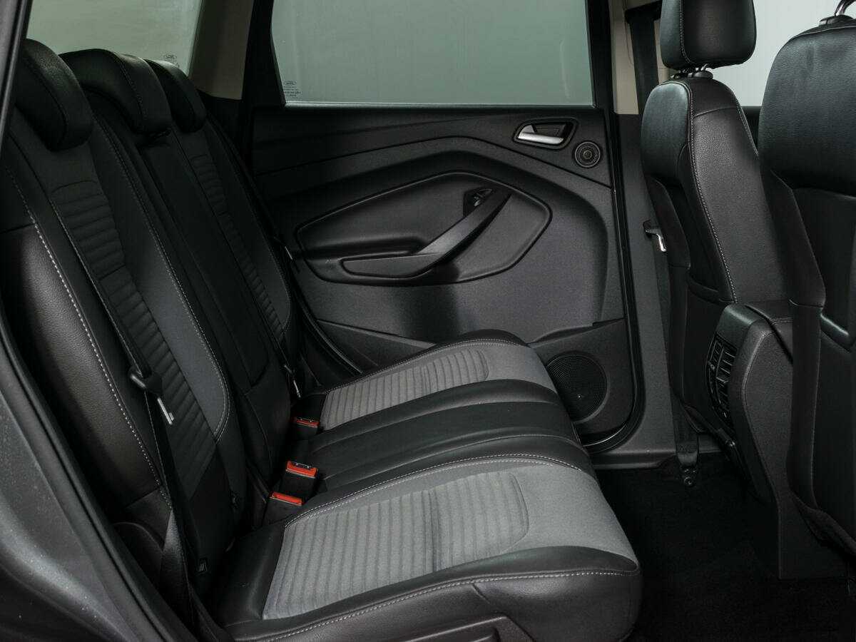 Ford Kuga с пробегом — 2017 год. Фото: #7