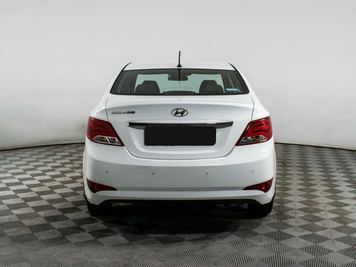 Hyundai Solaris с пробегом — 2016 год. Фото: #5