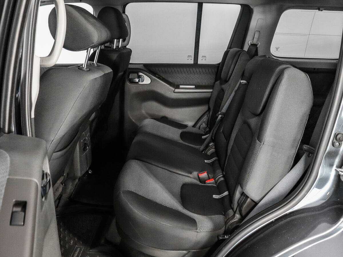 Nissan Pathfinder с пробегом — 2013 год. Фото: #9