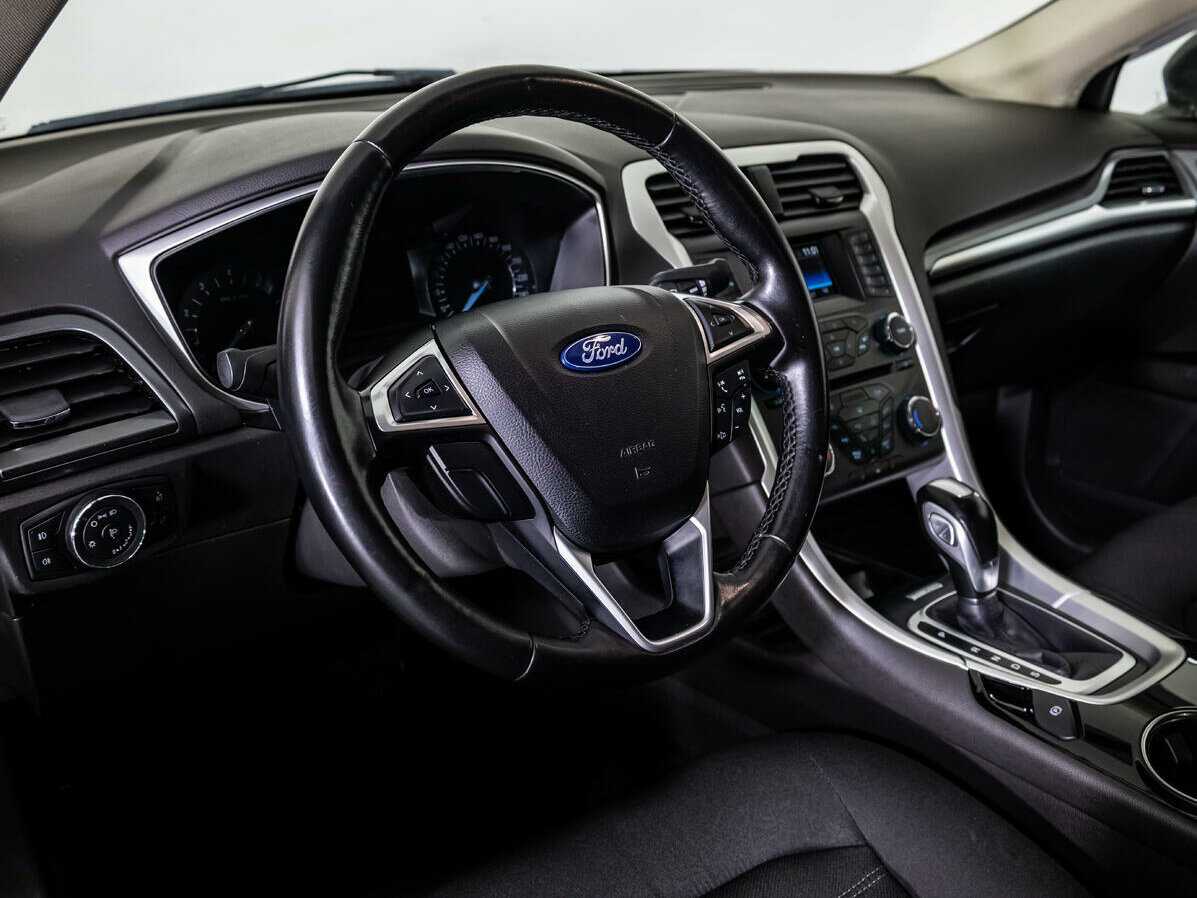 Ford Mondeo с пробегом — 2015 год. Фото: #12