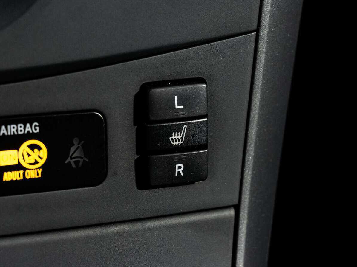 Toyota Corolla с пробегом — 2012 год. Фото: #15