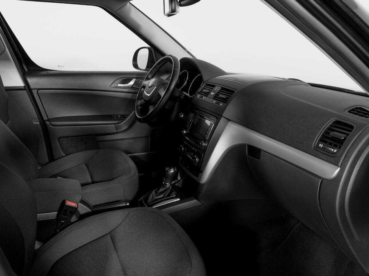 Skoda Yeti с пробегом — 2013 год. Фото: #8