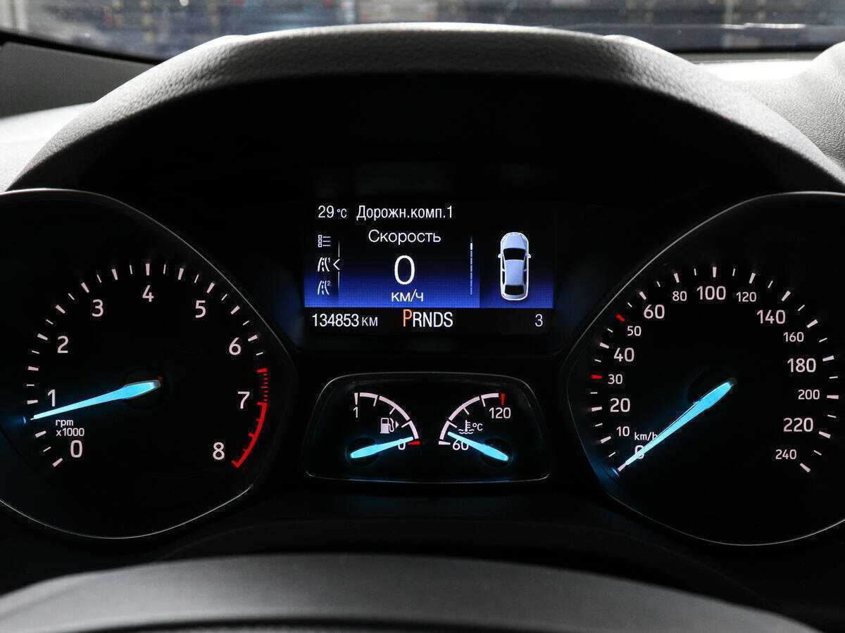 Ford Kuga с пробегом — 2018 год. Фото: #10